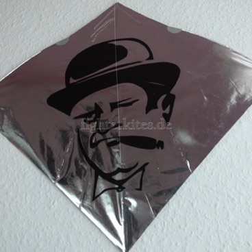 Segel: geätzt
Segelmaterial: Mylar
Bogenstab: Carbon 1,3 mm
Mittelstab: Bambus laminiert
Gesamtgewicht: 8,3 g Segel: geätzt
Segelmaterial: Mylar
Bogenstab: Carbon 1,3 mm
Mittelstab: Bambus laminiert
Gesamtgewicht: 8,3 g